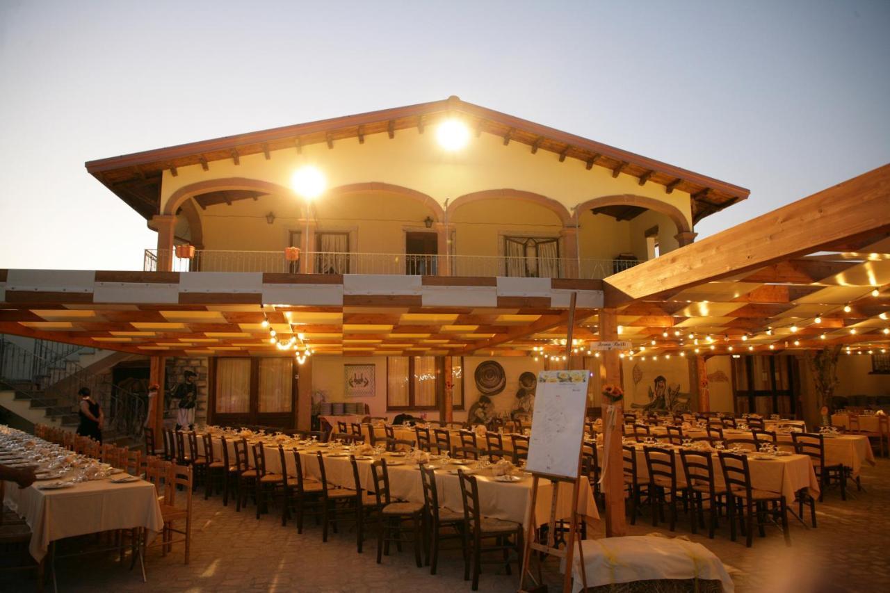 Agriturismo Da Lino Agripizza Villa Samugheo ภายนอก รูปภาพ